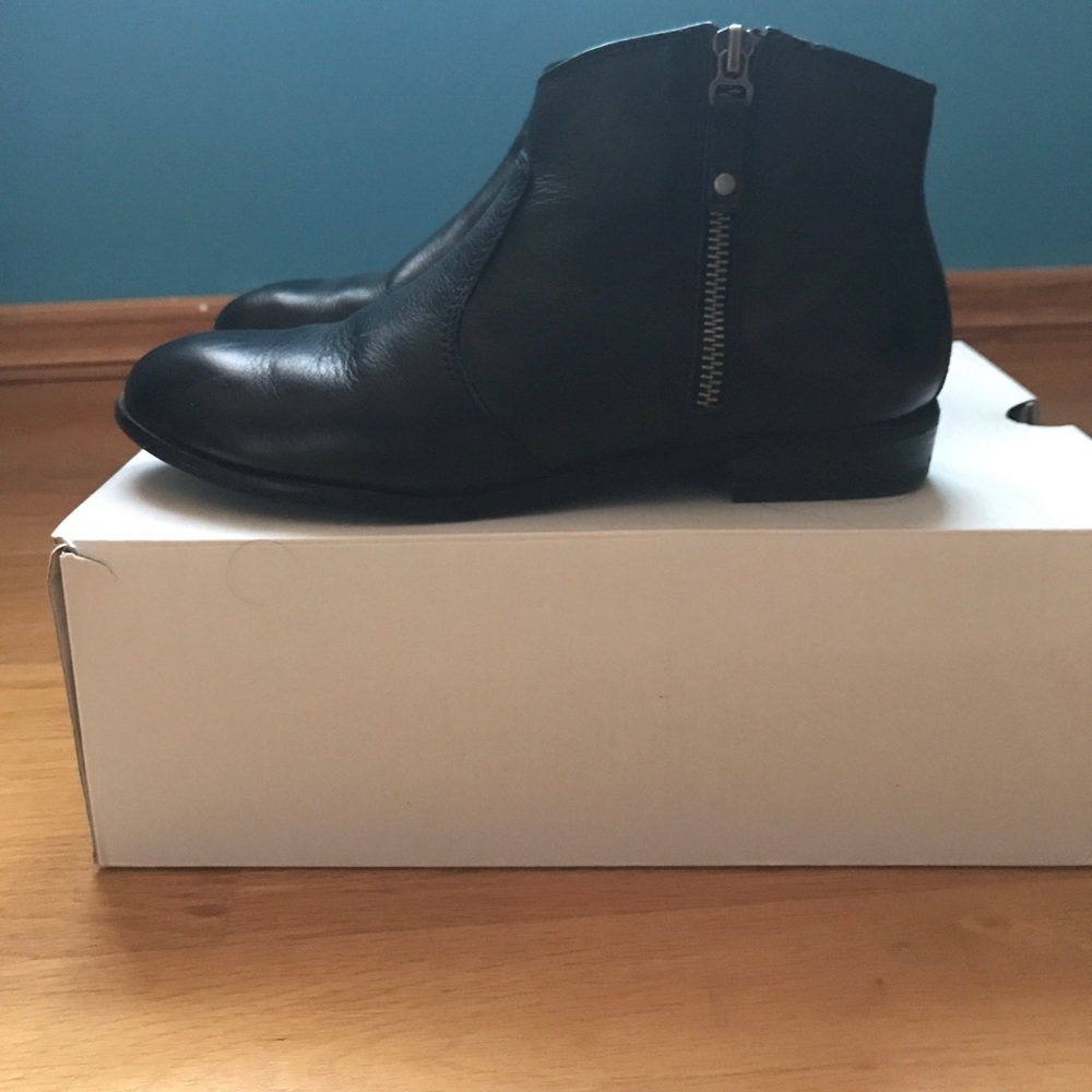 Black Aldo Ankle High Booties
